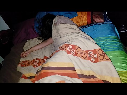 ❤️ Patėvis bara savo jauną pamotę, kol ji miega. ❌ Porno vk prie lt.sex-porntube.ru